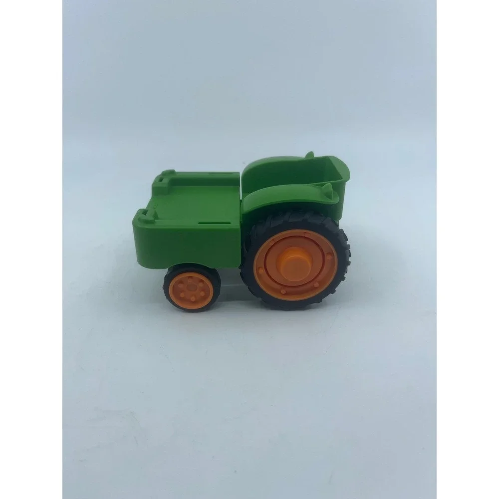 SmartMax My First Farm Tractor Magnetic Building Set Green Horses Fences Farmer
